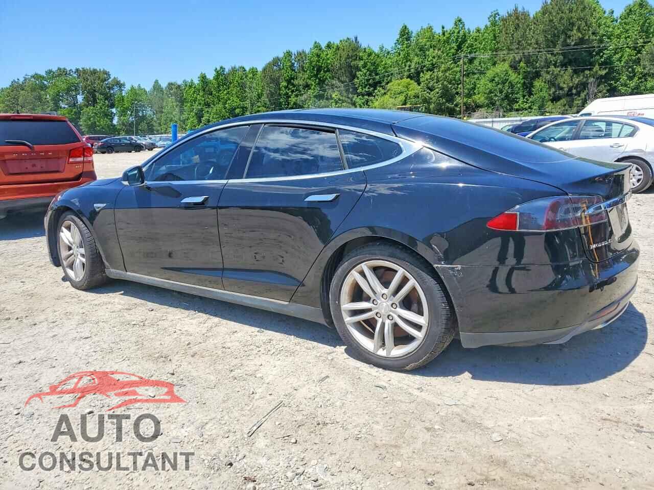 TESLA MODEL S 2014 - 5YJSA1H16EFP45613