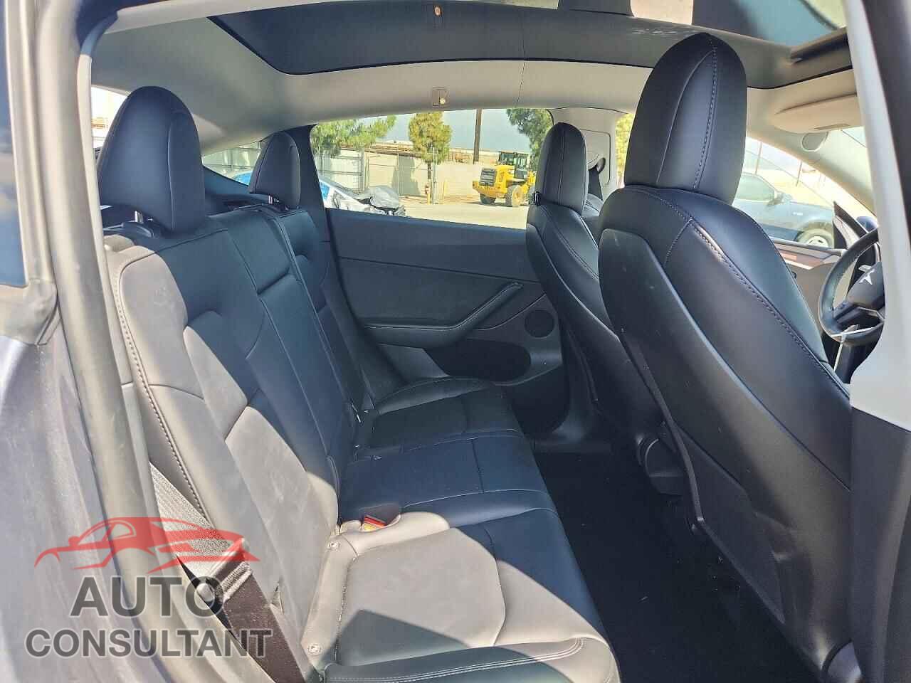 TESLA MODEL Y 2022 - 7SAYGDEE2NF572497