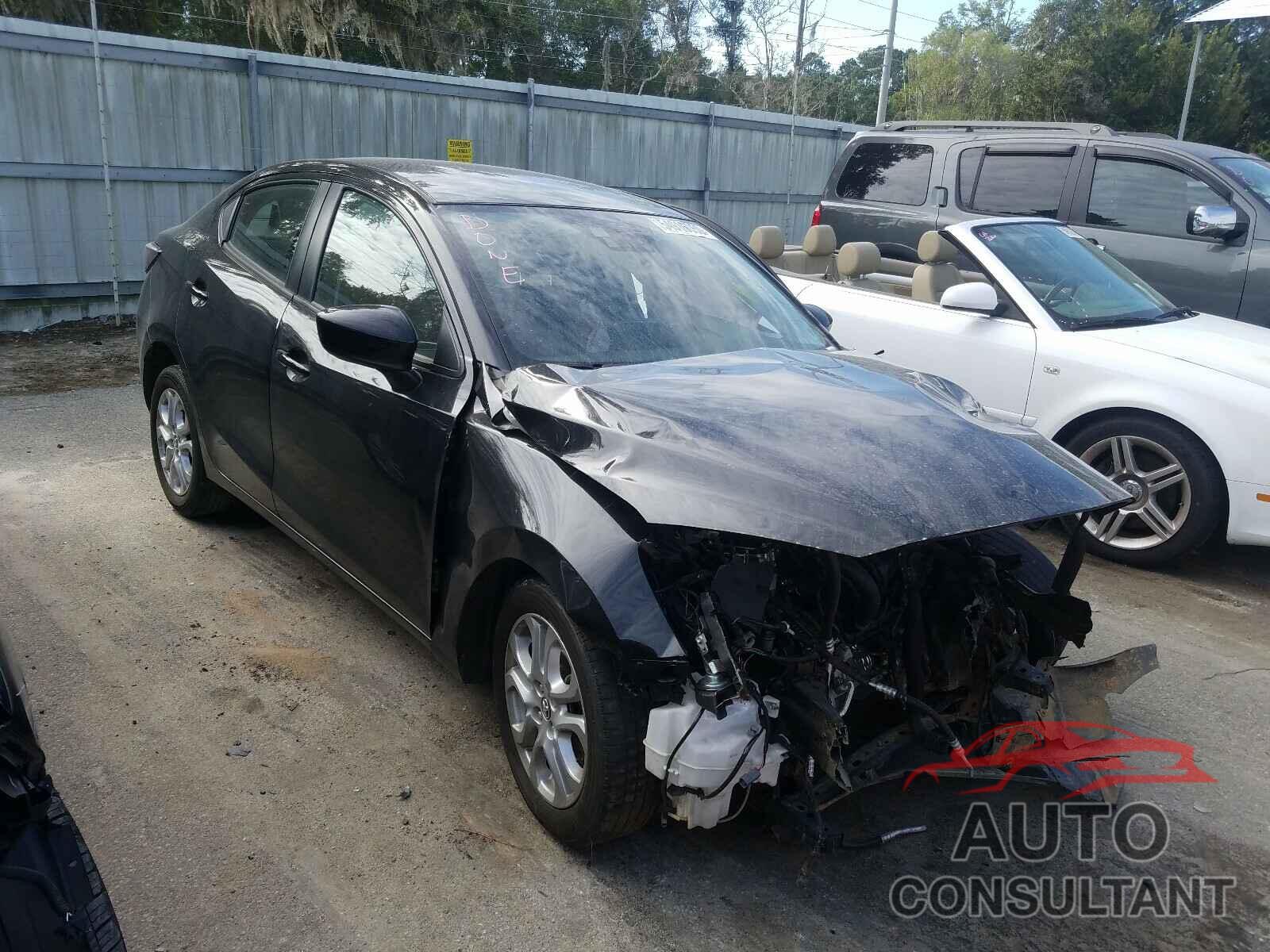 TOYOTA YARIS 2018 - 3MYDLBYV0JY333778