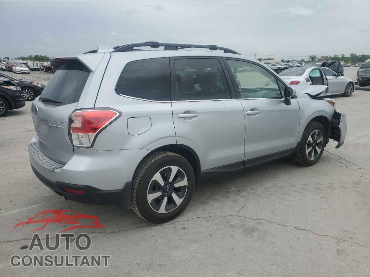 SUBARU FORESTER 2018 - JF2SJAJC5JH437324