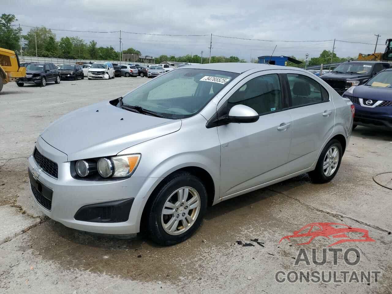 CHEVROLET SONIC 2012 - 1G1JA5SH9C4109757
