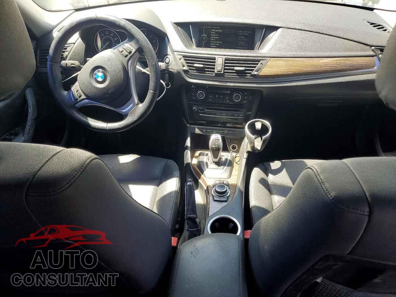 BMW X1 2015 - WBAVM1C58FVW57077