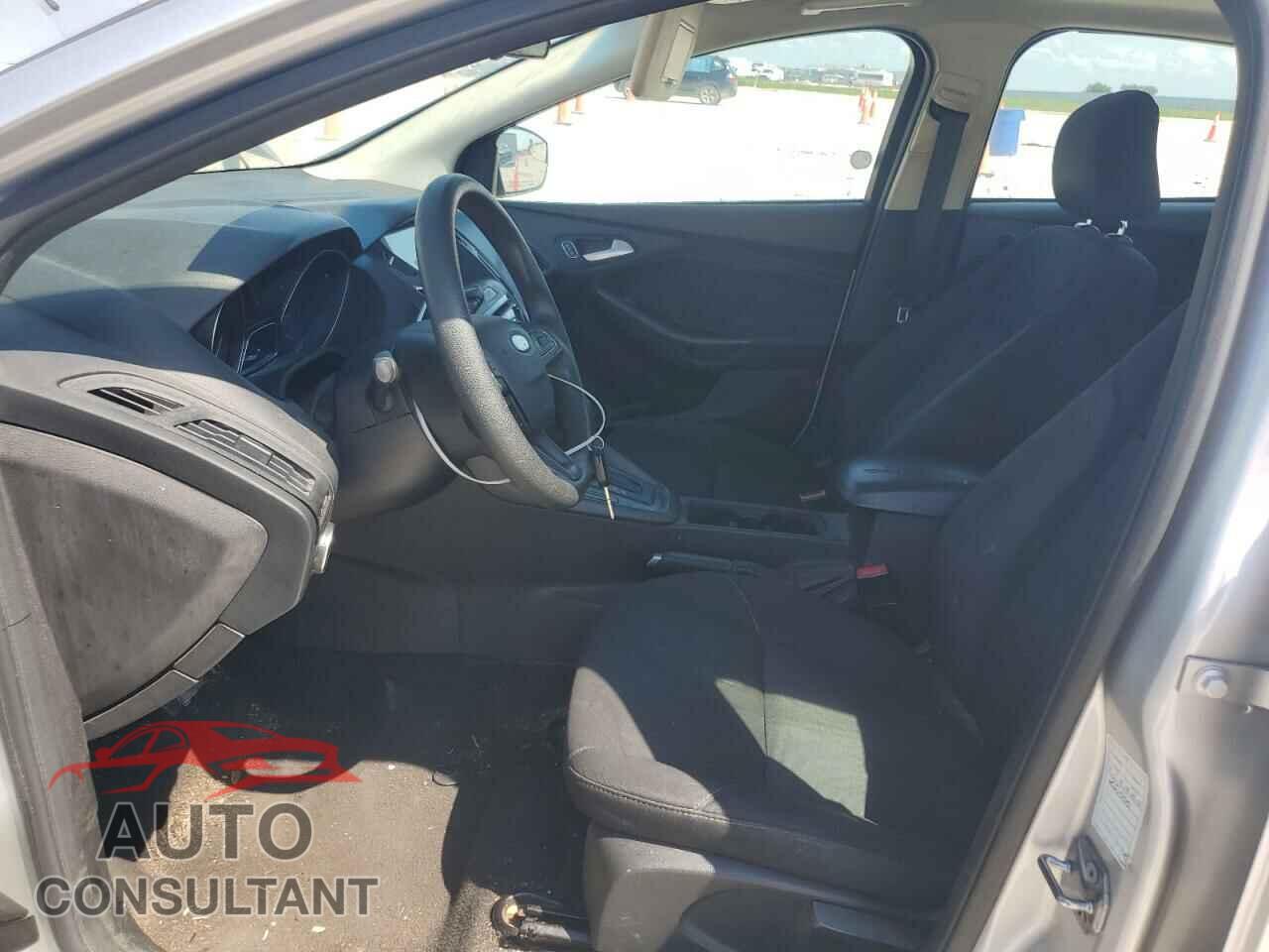 FORD FOCUS 2017 - 1FADP3H24HL265167