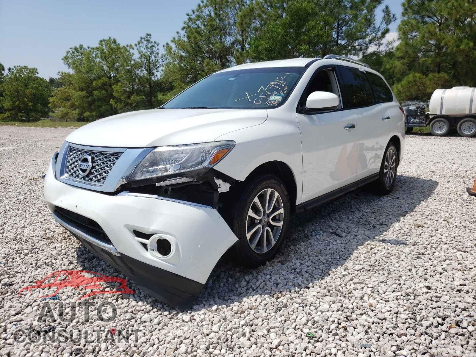 NISSAN PATHFINDER 2016 - 5N1AR2MMXGC642006