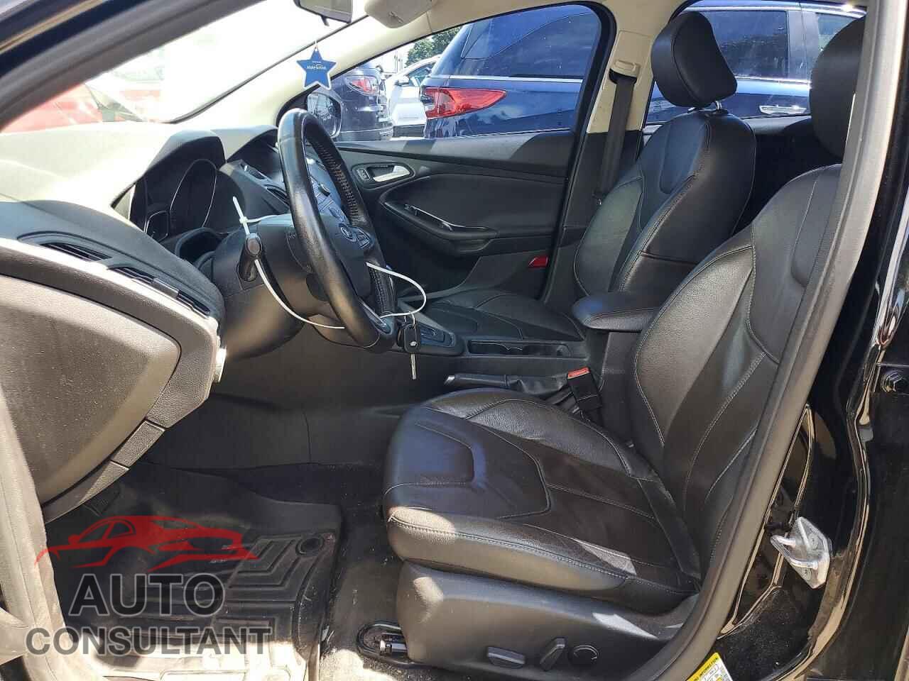 FORD FOCUS 2016 - 1FADP3F27GL404094
