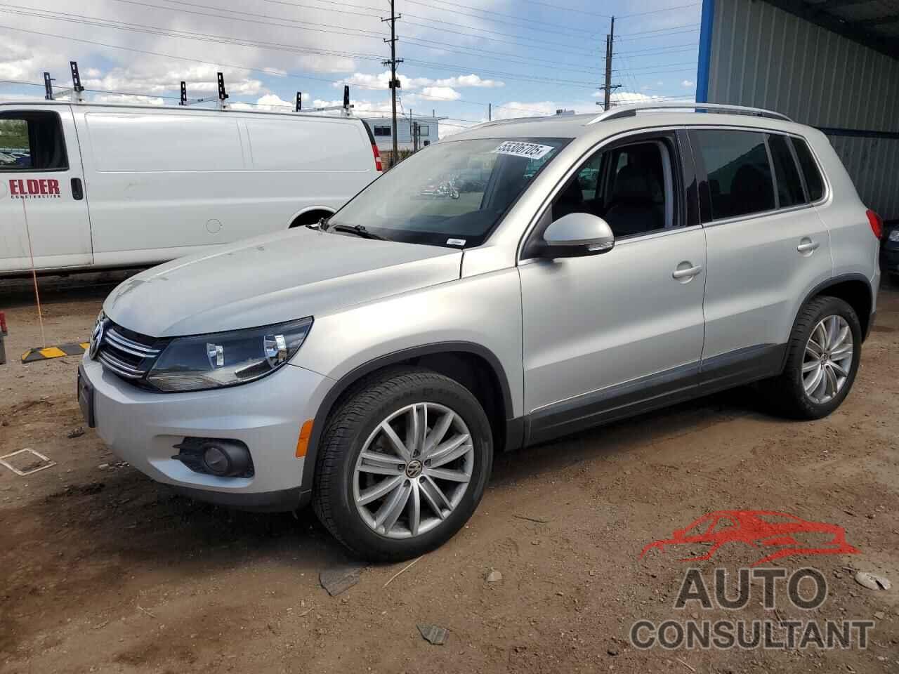 VOLKSWAGEN TIGUAN 2015 - WVGBV7AX5FW573587