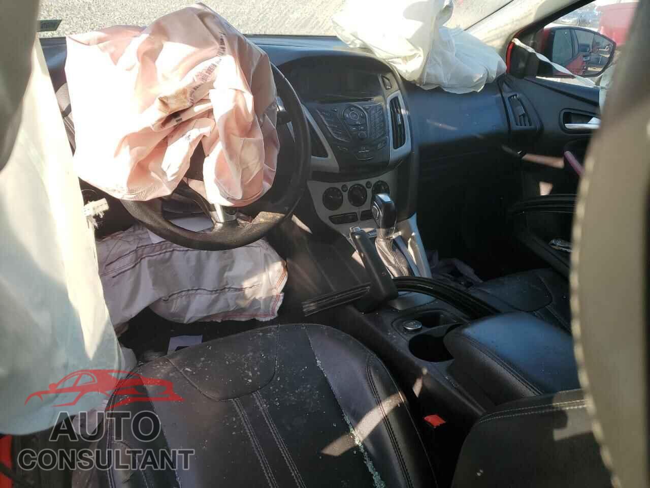 FORD FOCUS 2014 - 1FADP3F23EL337300