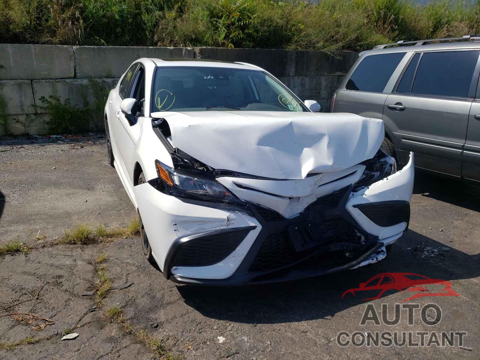 TOYOTA CAMRY 2021 - 4T1T11AK3MU604944