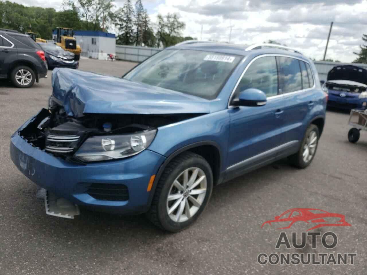 VOLKSWAGEN TIGUAN 2017 - WVGSV7AX6HW513398