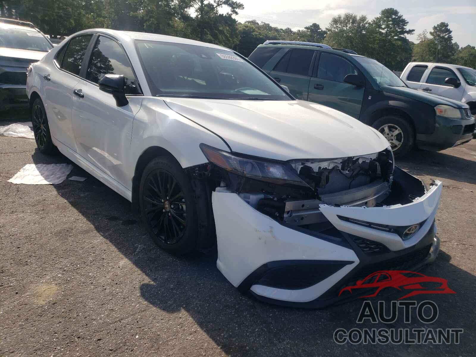 TOYOTA CAMRY 2021 - 4T1G11AK0MU429862