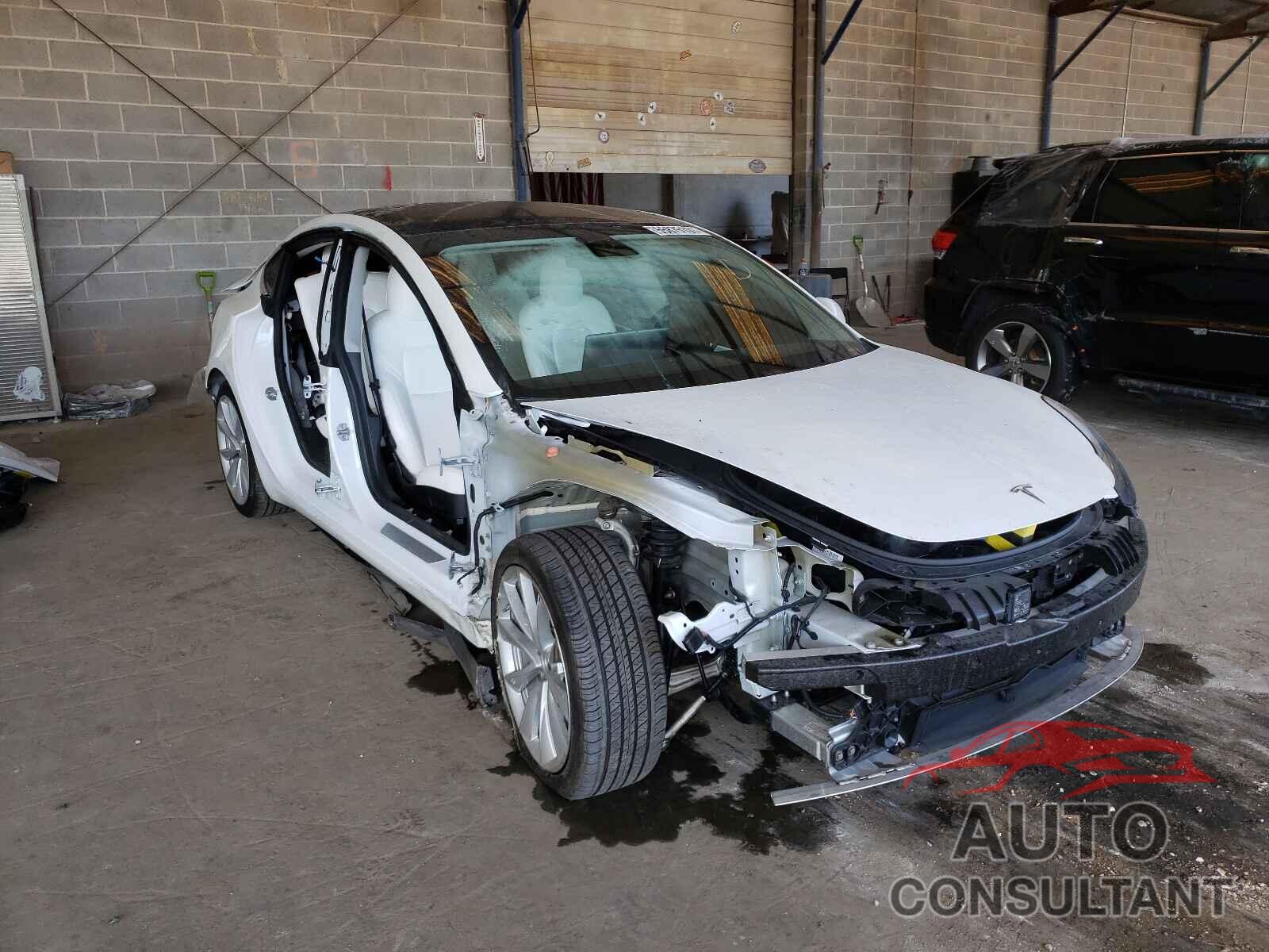 TESLA MODEL 3 2019 - 5YJ3E1EB4KF437857
