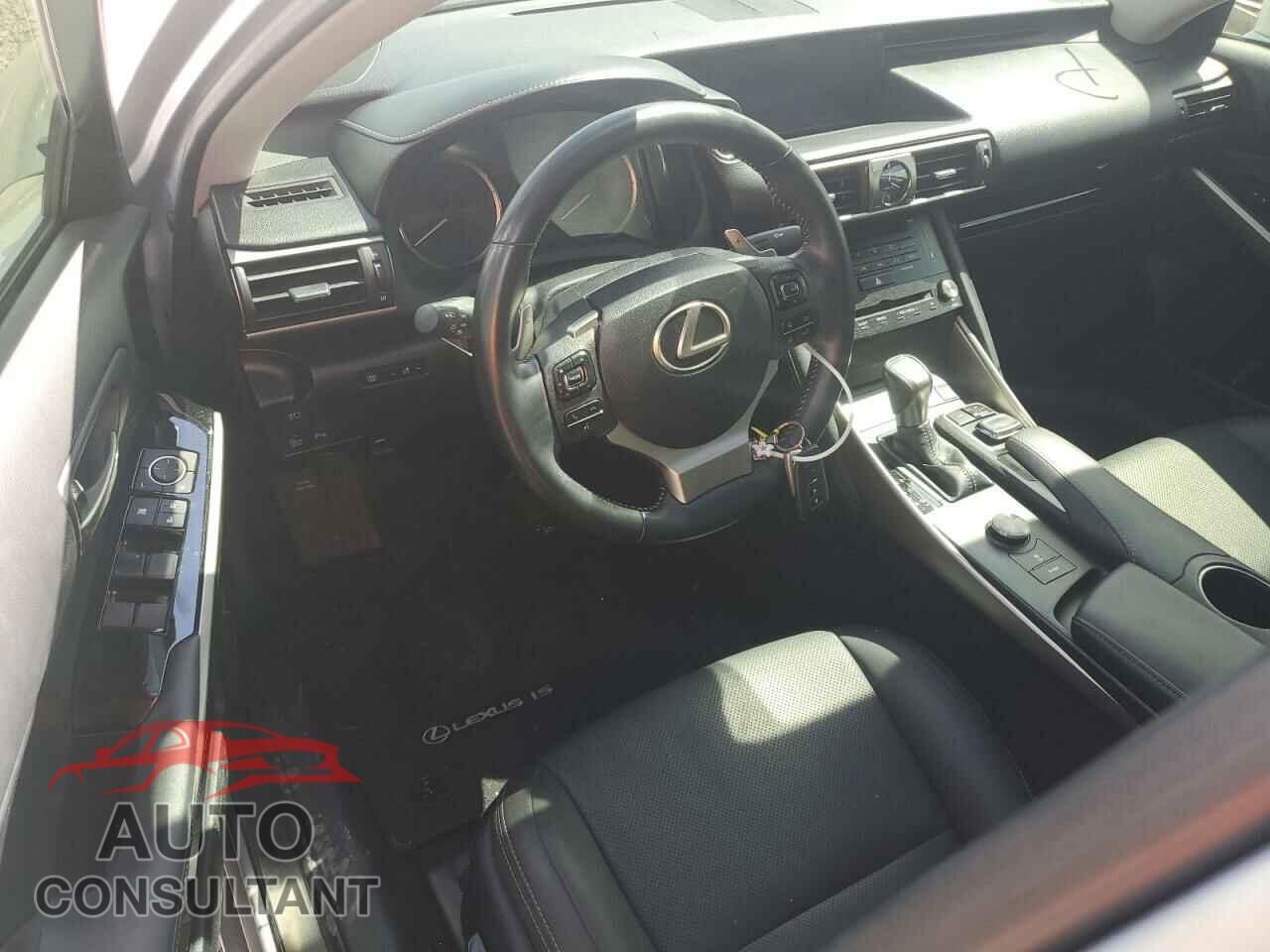 LEXUS IS 2017 - JTHBA1D29H5061710