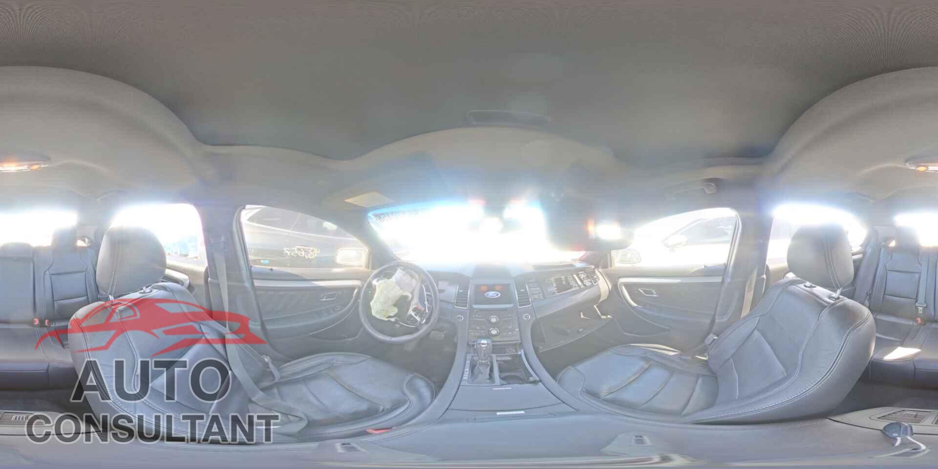 FORD TAURUS 2017 - 1FAHP2E89HG105217