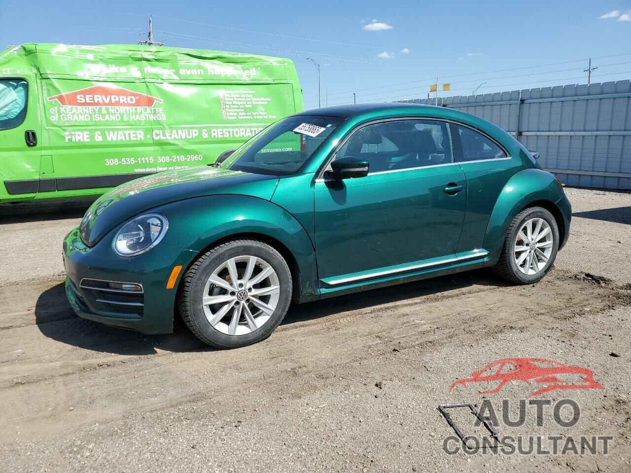 VOLKSWAGEN BEETLE 2018 - 3VWJD7AT8JM710169