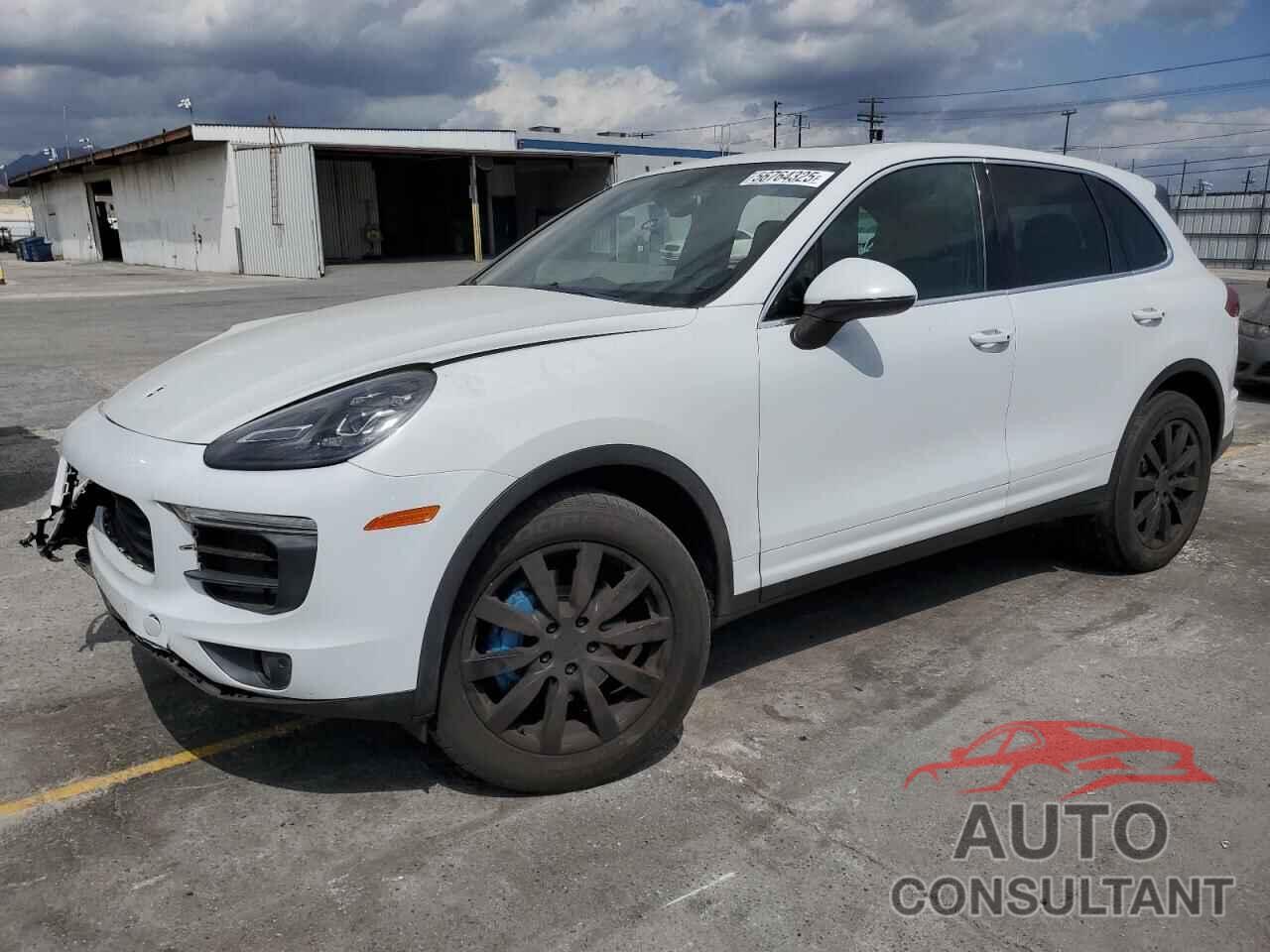 PORSCHE CAYENNE 2016 - WP1AA2A27GKA14312