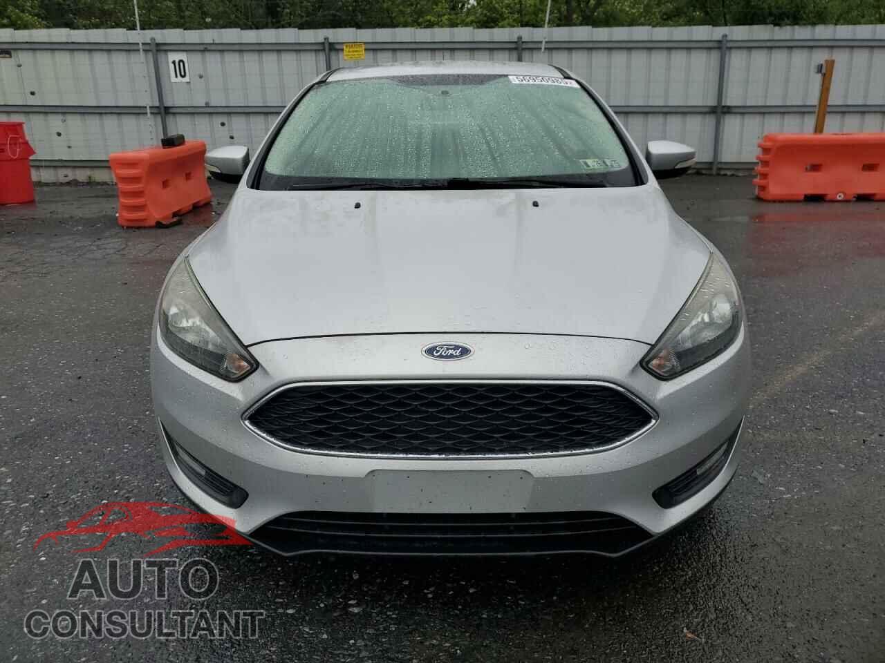 FORD FOCUS 2015 - 1FADP3F20FL214085