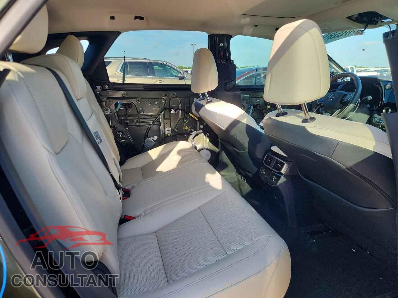 LEXUS UNKNOWN 2025 - 2T2BBMCA9SC065044