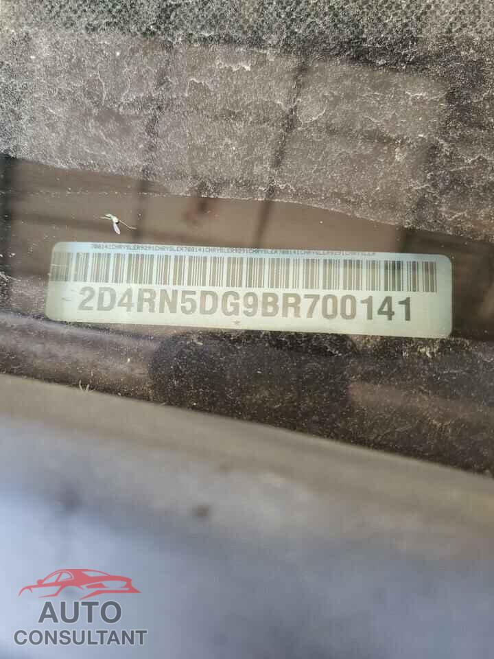 DODGE CARAVAN 2011 - 2D4RN5DG9BR700141