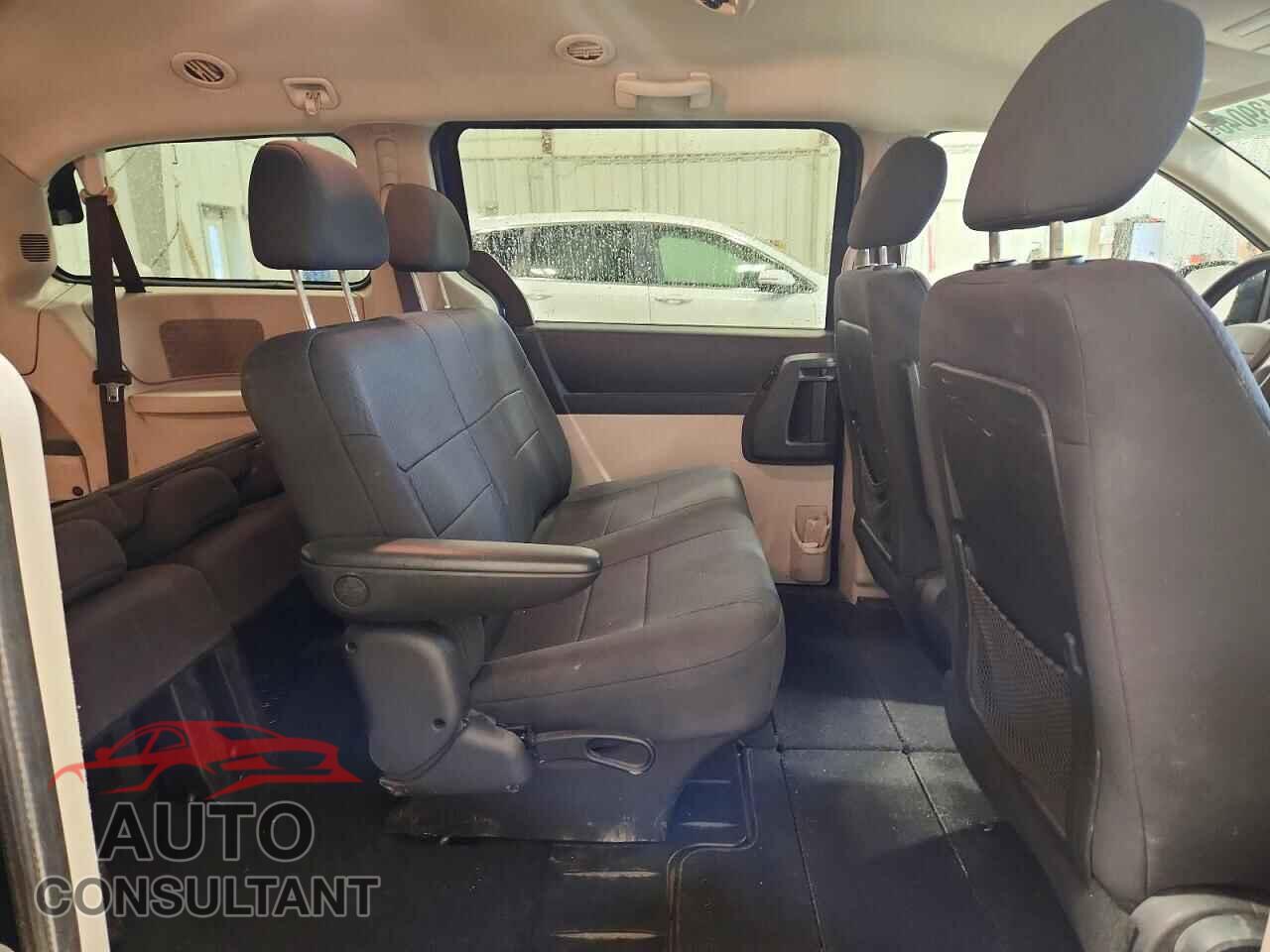 DODGE CARAVAN 2010 - 2D4RN4DE5AR130033