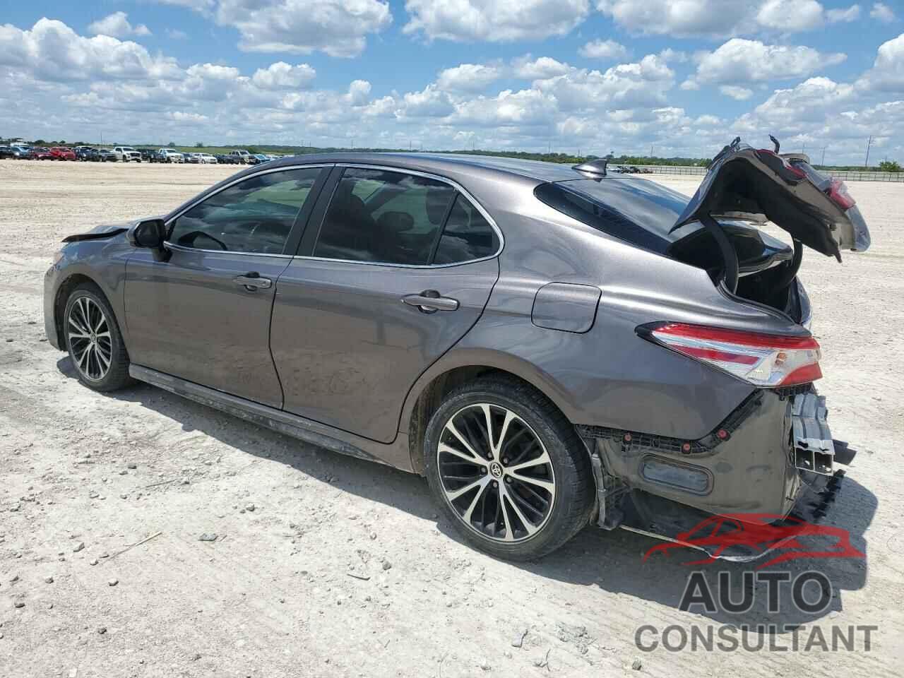 TOYOTA CAMRY 2020 - 4T1G11AKXLU369569