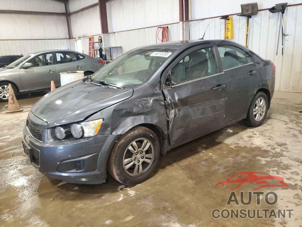 CHEVROLET SONIC 2013 - 1G1JC5SH5D4227736