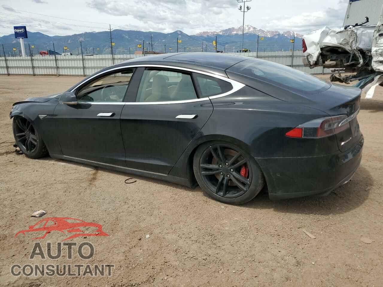 TESLA MODEL S 2015 - 5YJSA1H45FF083471