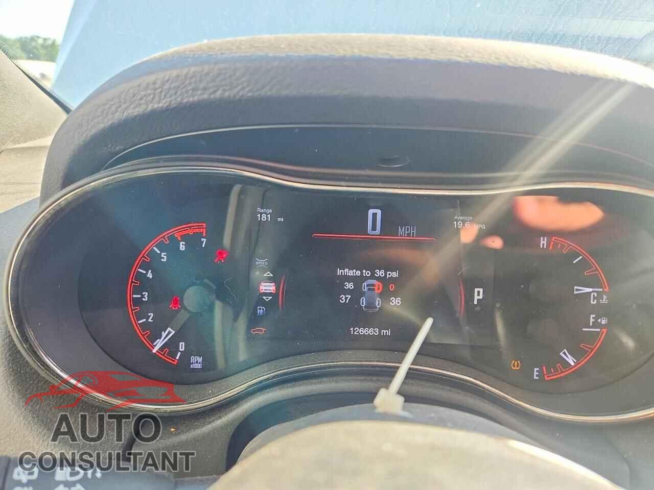 DODGE DURANGO 2018 - 1C4SDJCT5JC415176