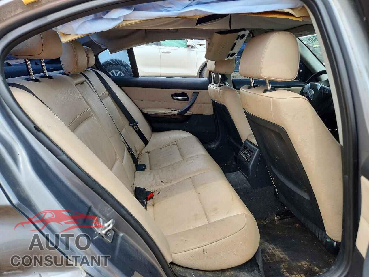 BMW 3 SERIES 2011 - WBAPH7C50BE723583