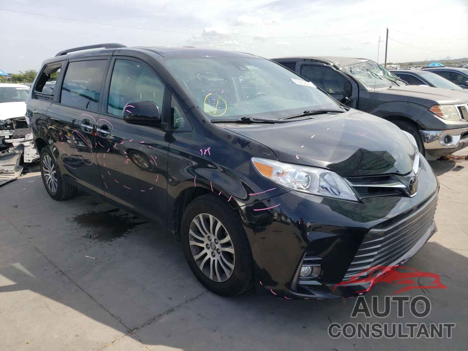 TOYOTA SIENNA 2018 - 5TDYZ3DCXJS927519