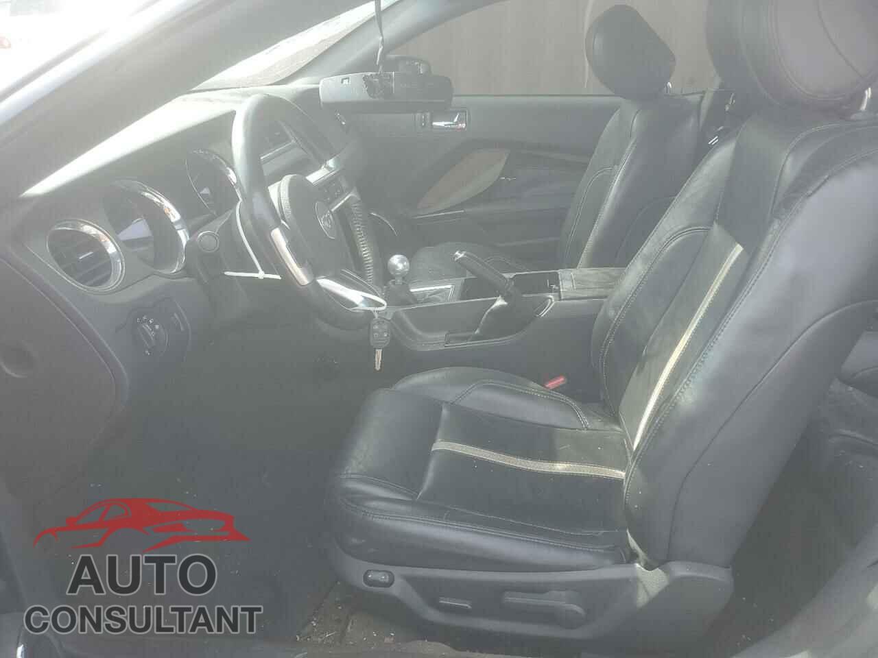 FORD MUSTANG 2014 - 1ZVBP8CF4E5204682