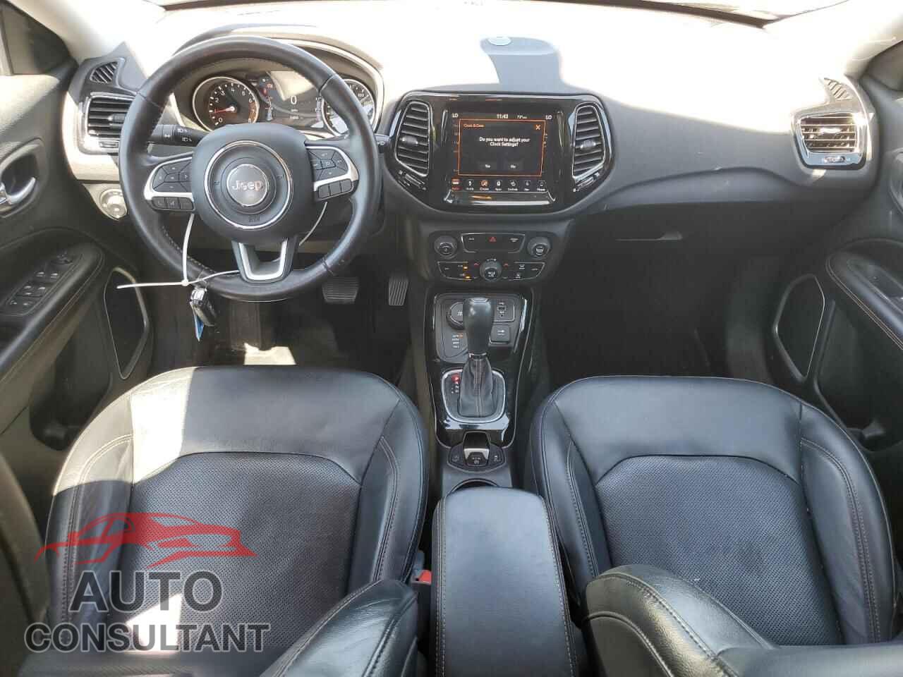 JEEP COMPASS 2018 - 3C4NJDCB6JT329085