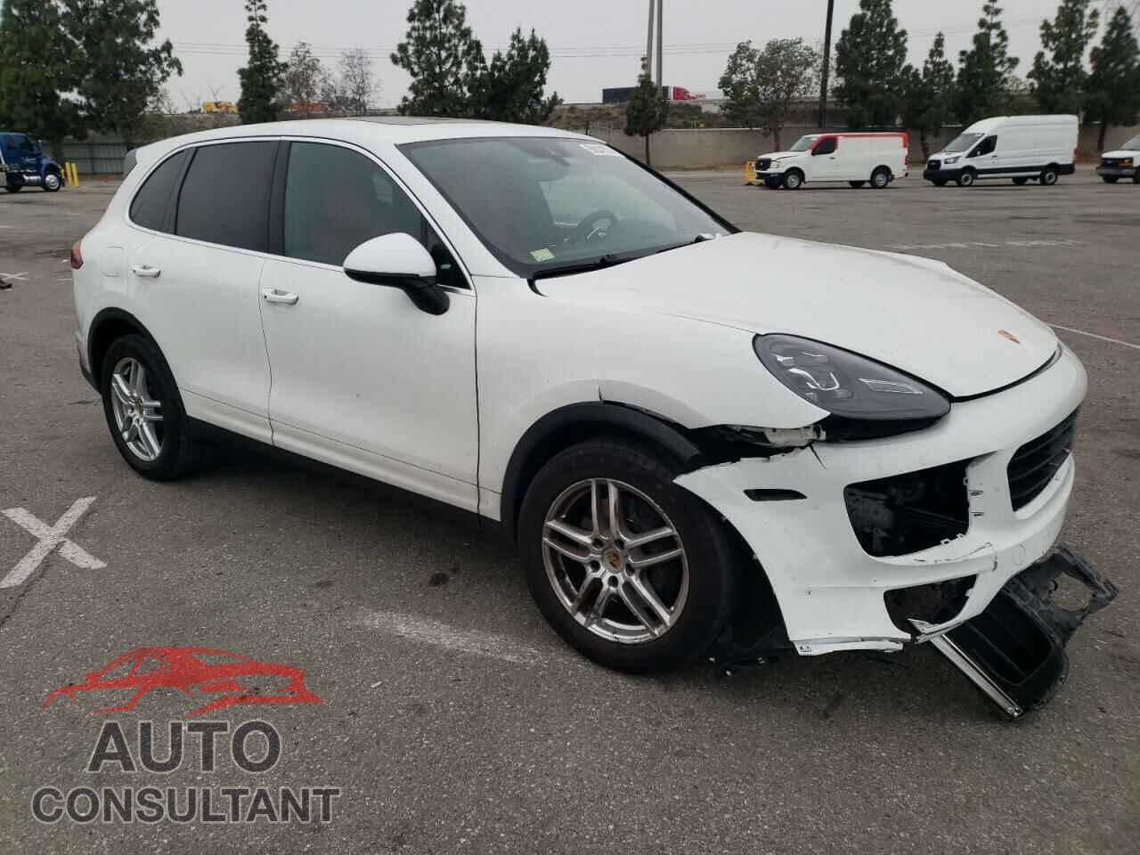 PORSCHE CAYENNE 2016 - WP1AA2A23GLA00403