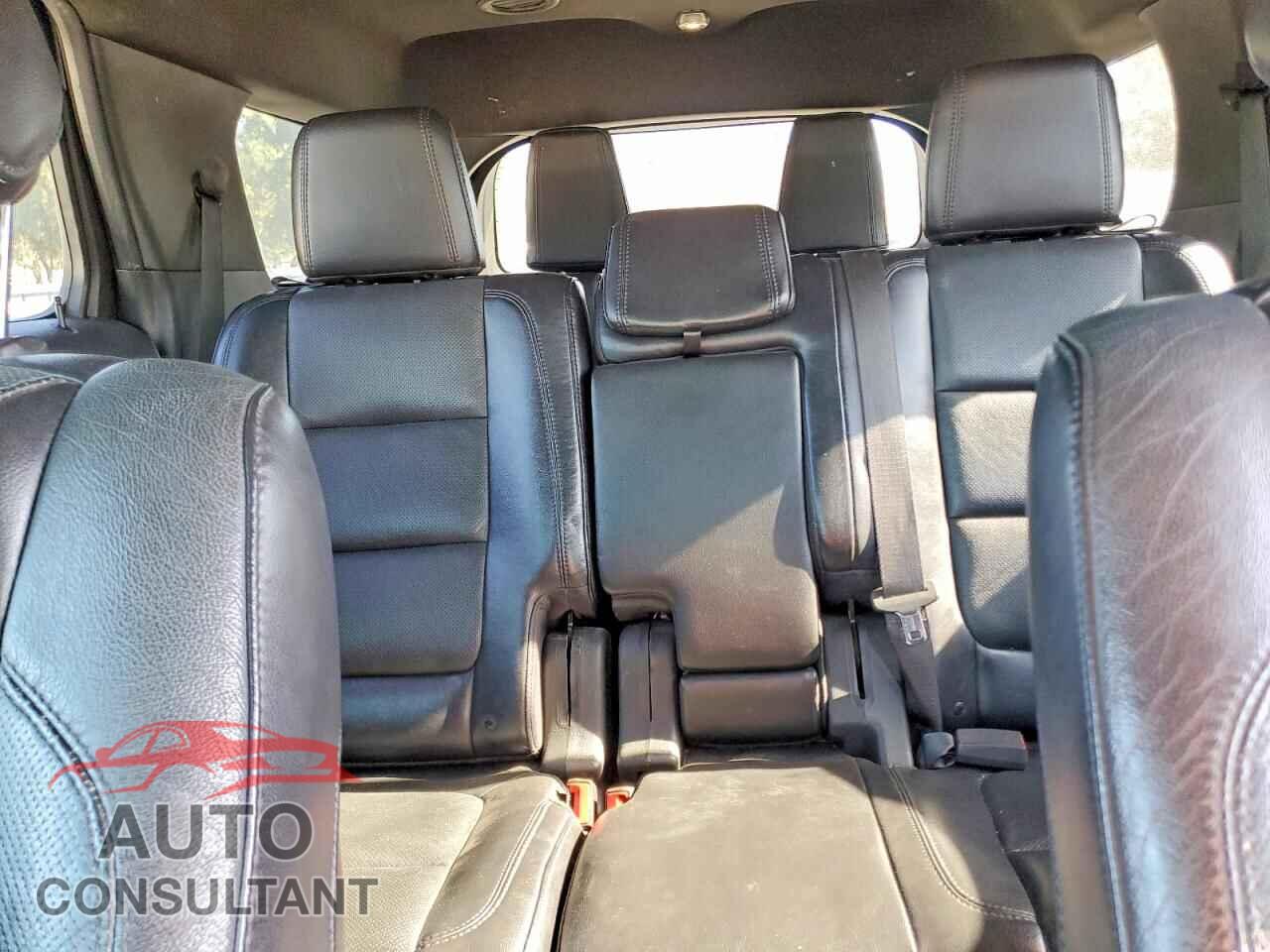FORD EXPLORER 2011 - 1FMHK7F84BGA93372