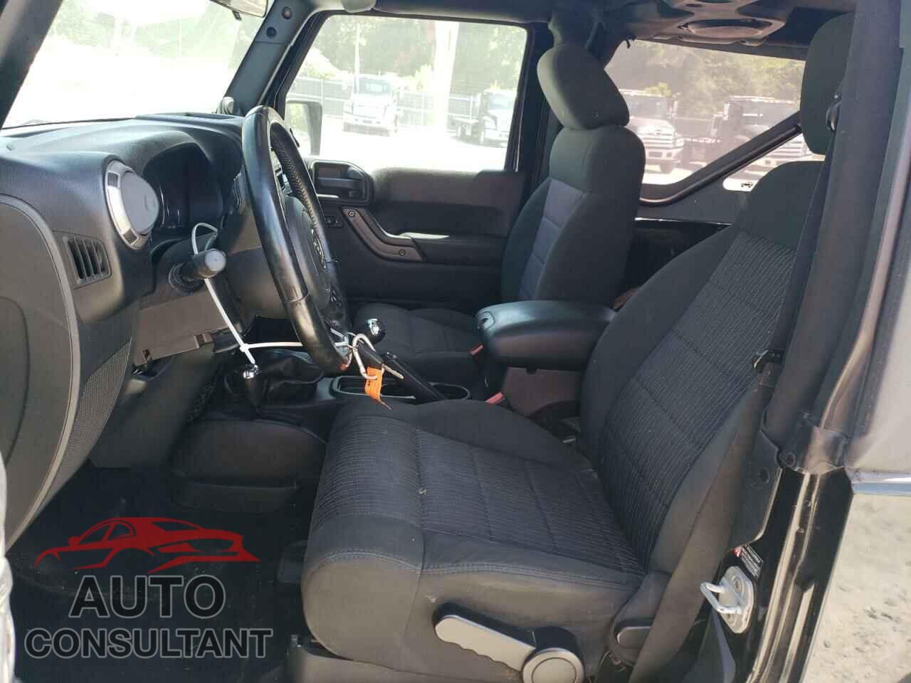 JEEP WRANGLER 2011 - 1J4AA2D11BL592312