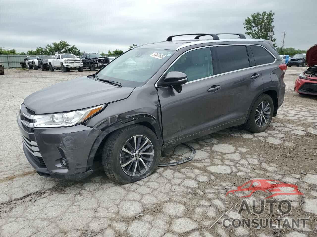 TOYOTA HIGHLANDER 2018 - 5TDJZRFH8JS523194