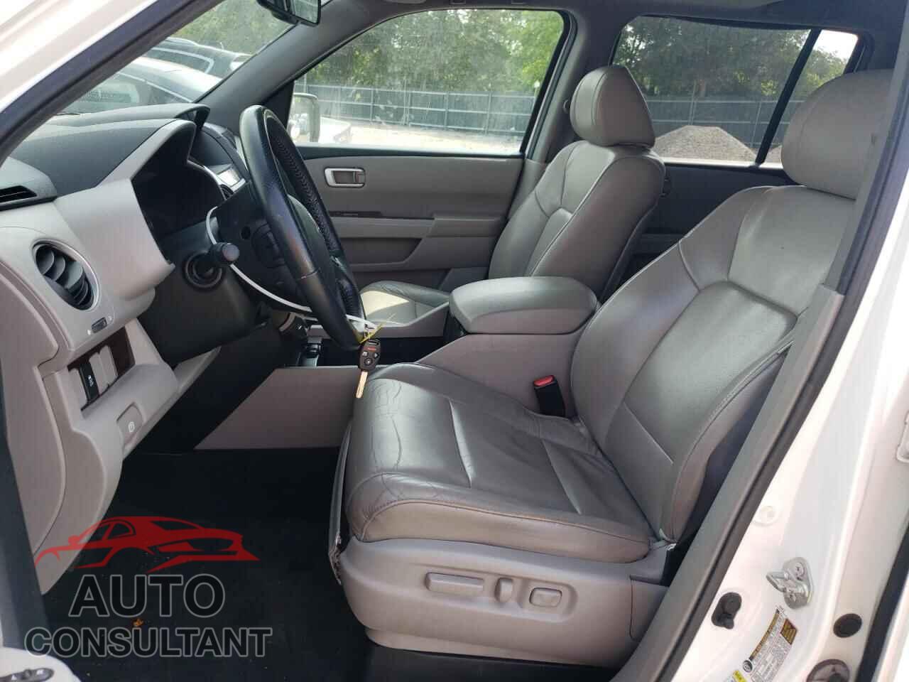 HONDA PILOT 2013 - 5FNYF3H67DB009796