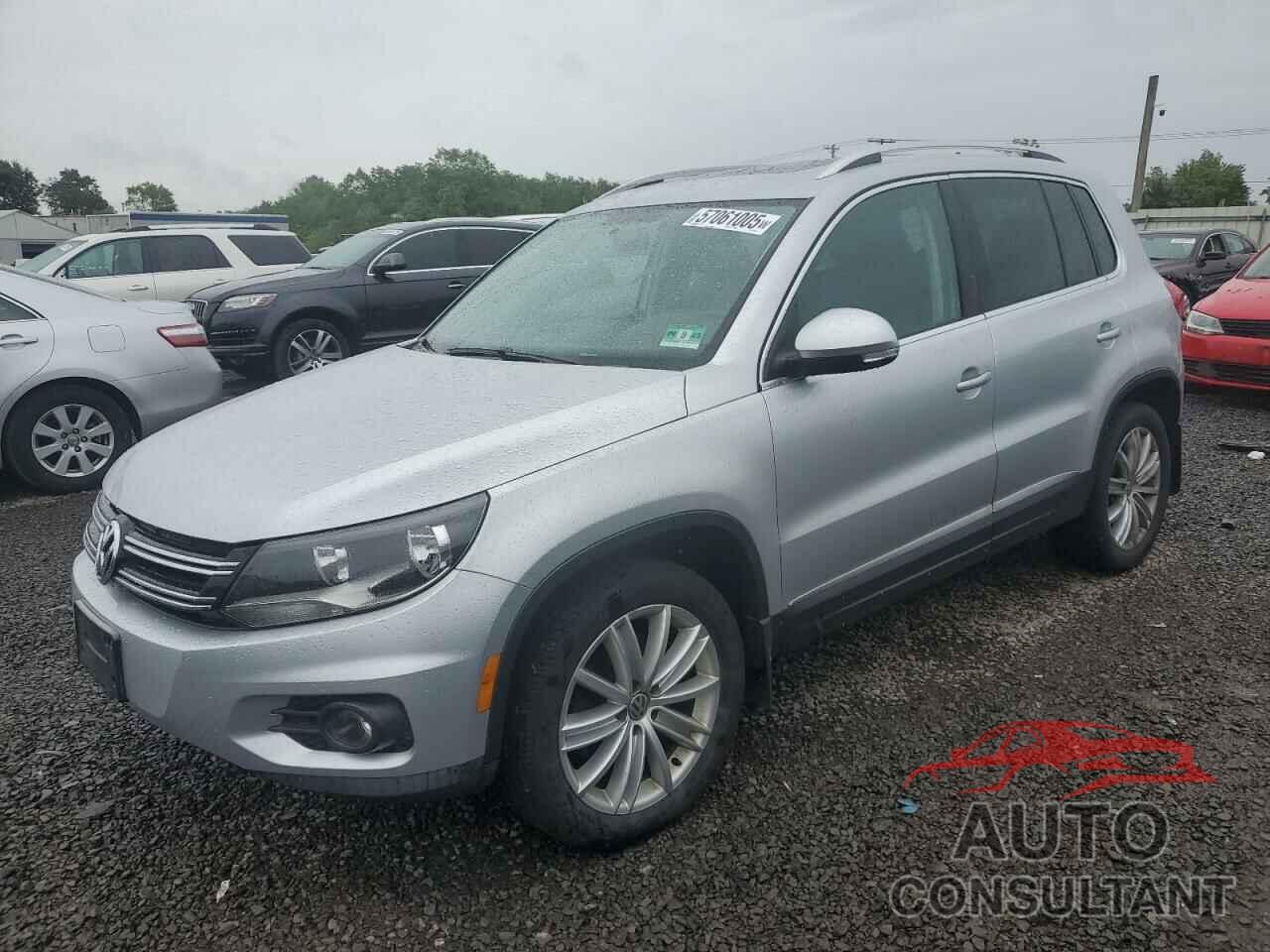 VOLKSWAGEN TIGUAN 2013 - WVGBV3AX6DW077185
