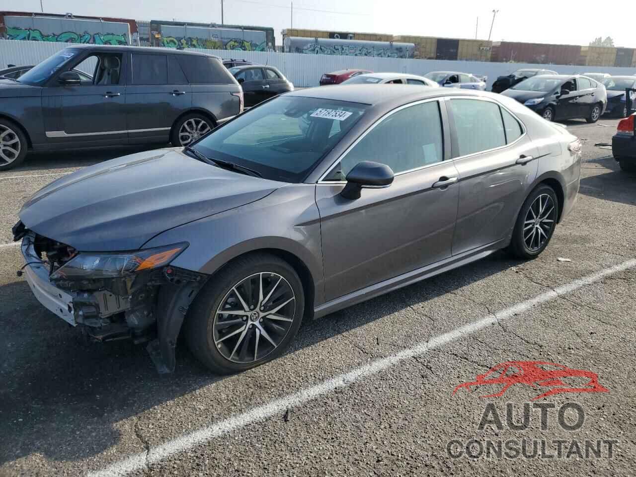 TOYOTA CAMRY 2022 - 4T1G11AK6NU059213