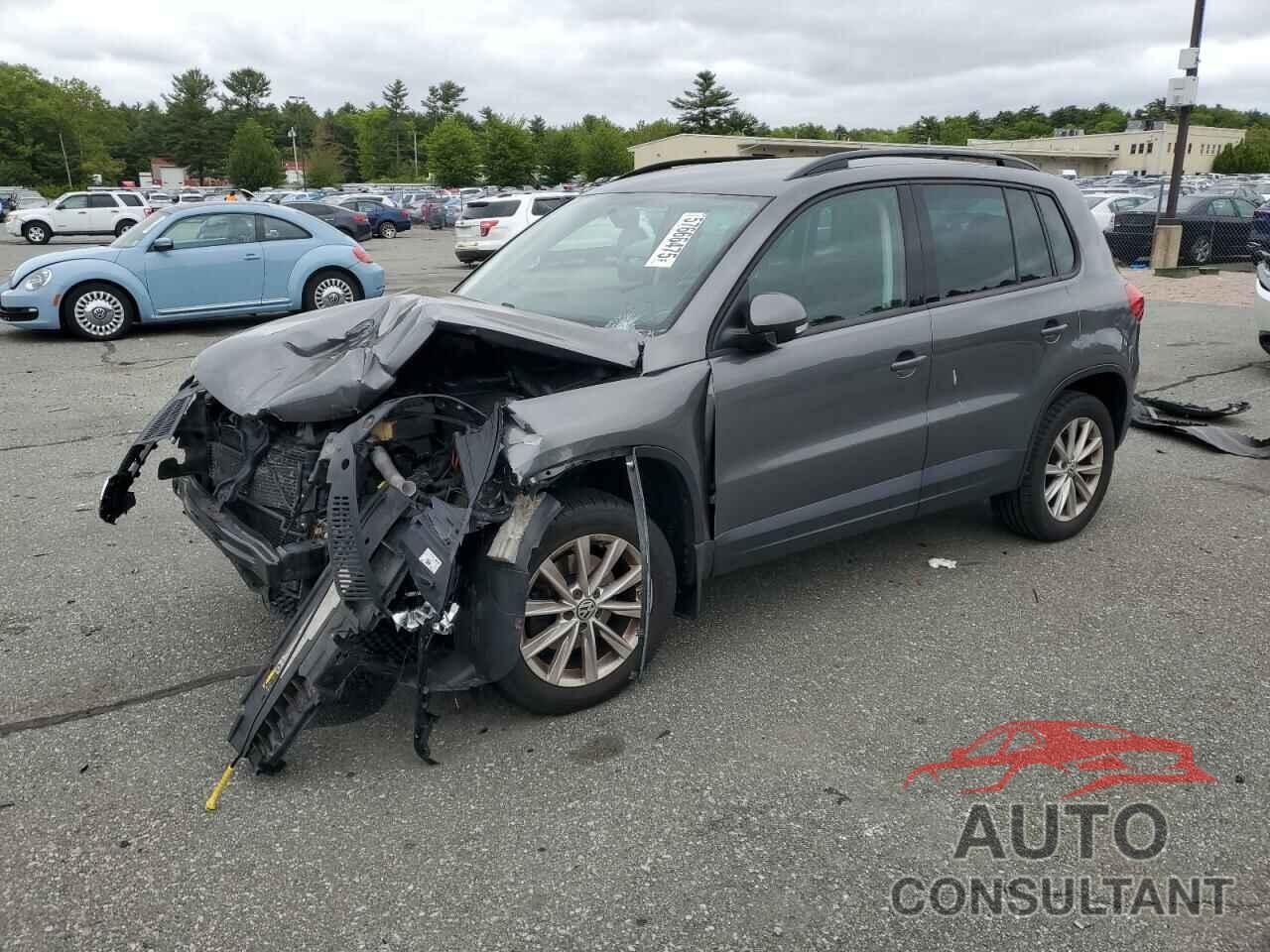 VOLKSWAGEN TIGUAN 2015 - WVGBV7AX9FW512193