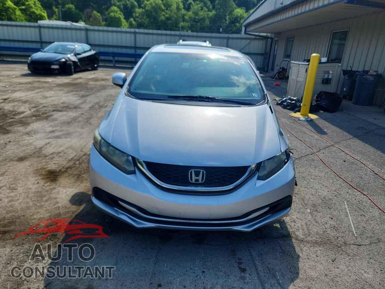 HONDA CIVIC 2013 - 2HGFB2F85DH558488