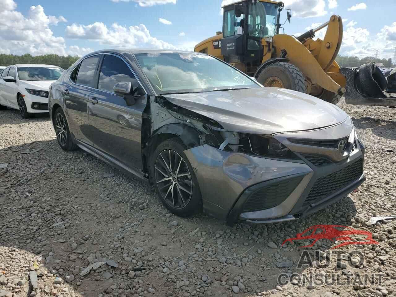 TOYOTA CAMRY 2021 - 4T1G11AK8MU577919