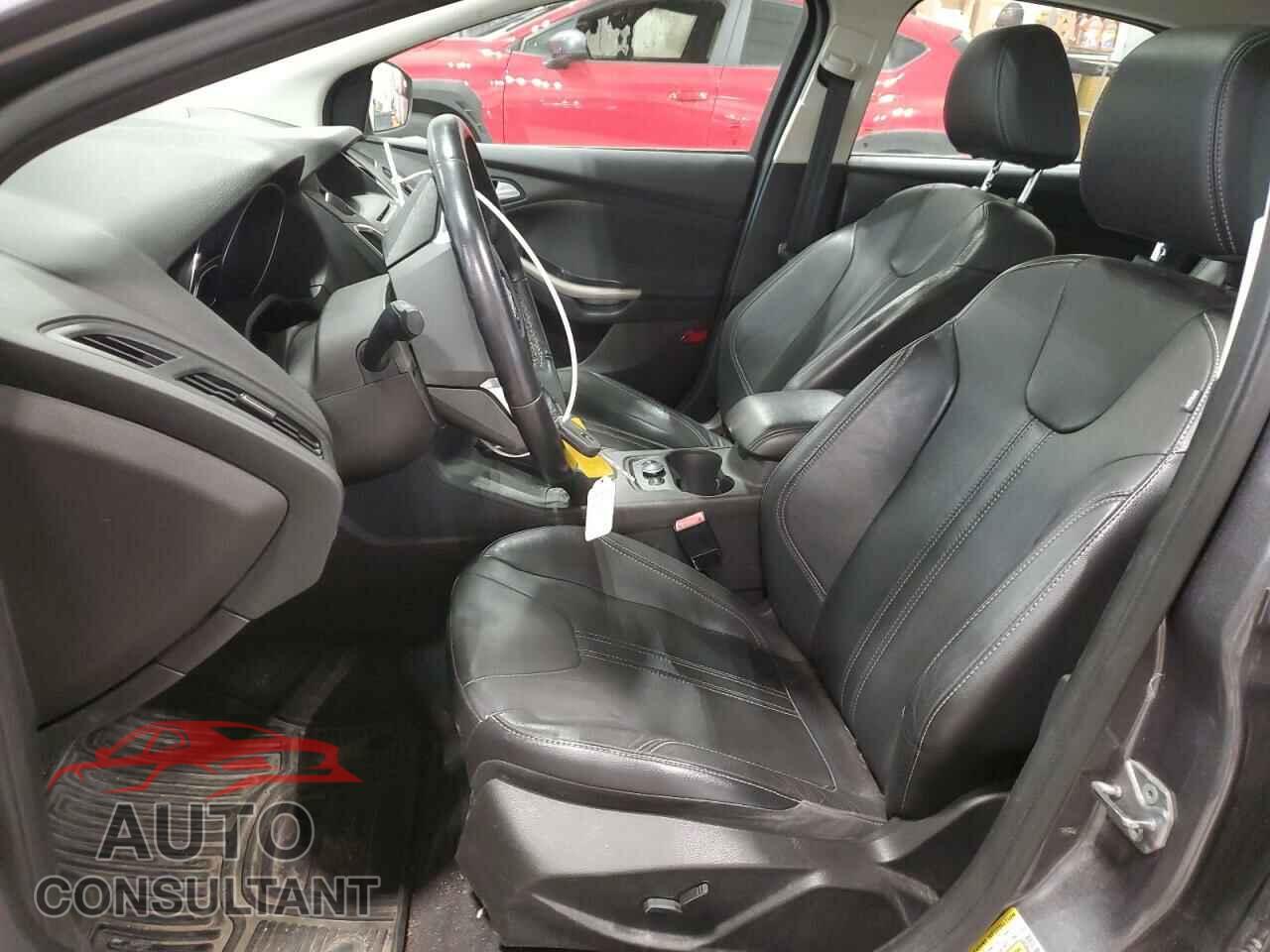 FORD FOCUS 2012 - 1FAHP3M21CL414246