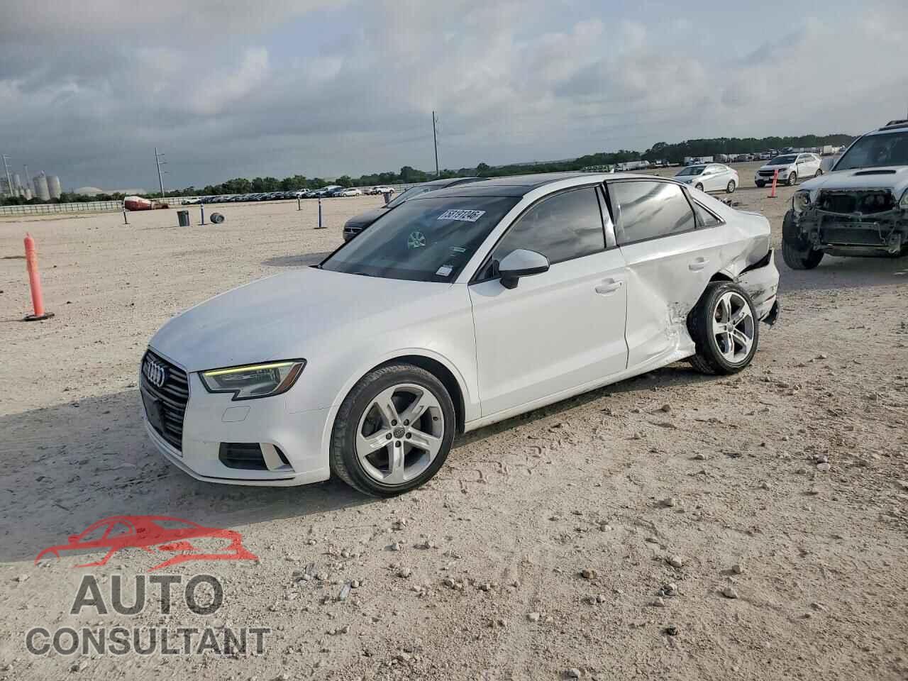 AUDI A3 2017 - WAUB8GFF2H1016435
