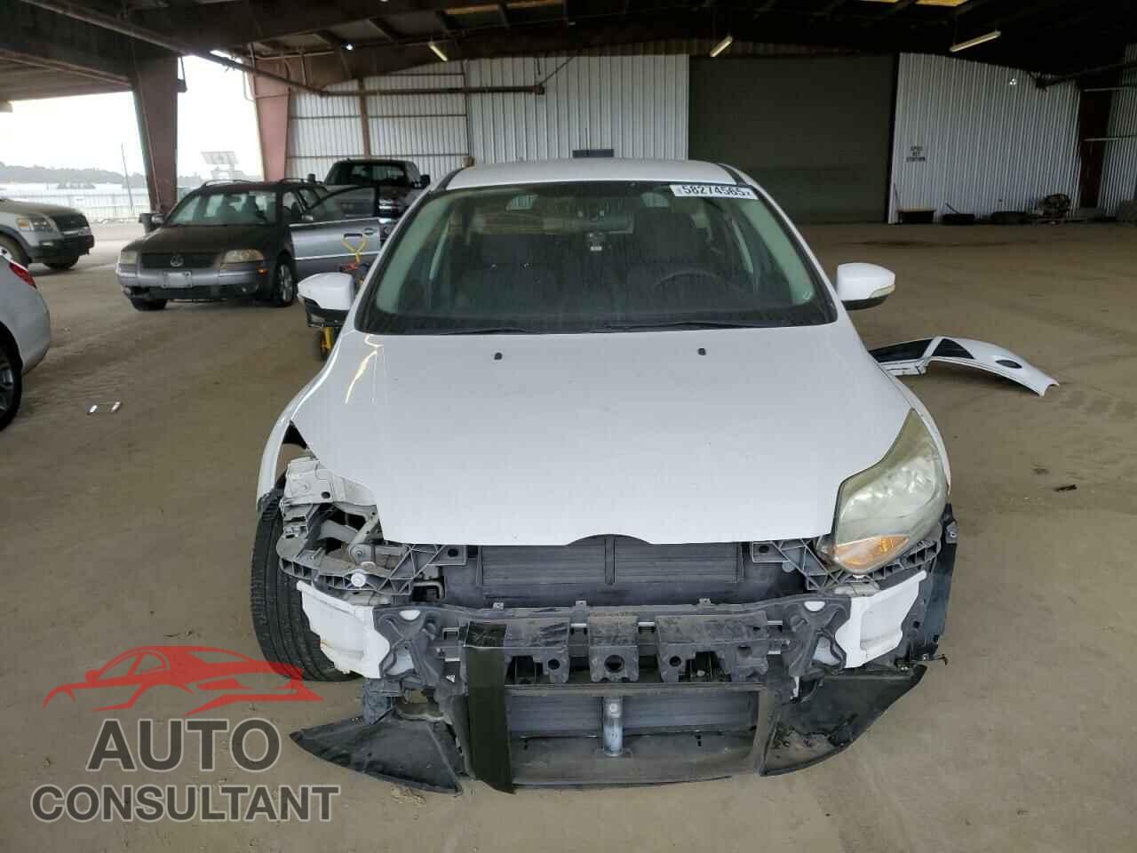 FORD FOCUS 2014 - 1FADP3K23EL211184