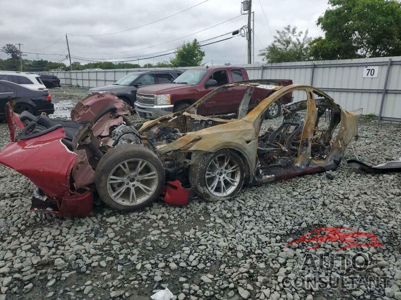TESLA MODEL Y 2023 - 7SAYGAEE8PF756103