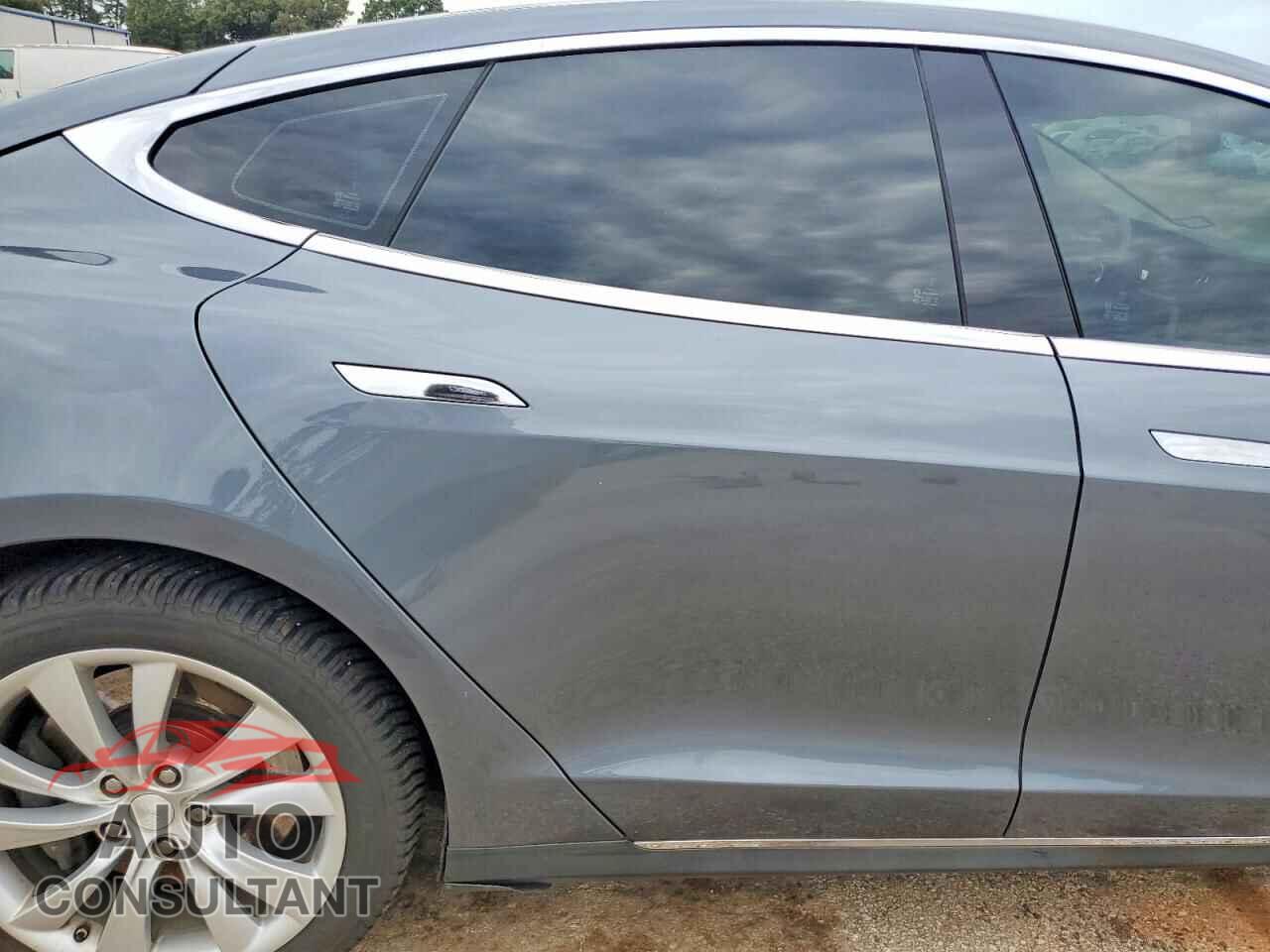 TESLA MODEL S 2014 - 5YJSA1H11EFP32154