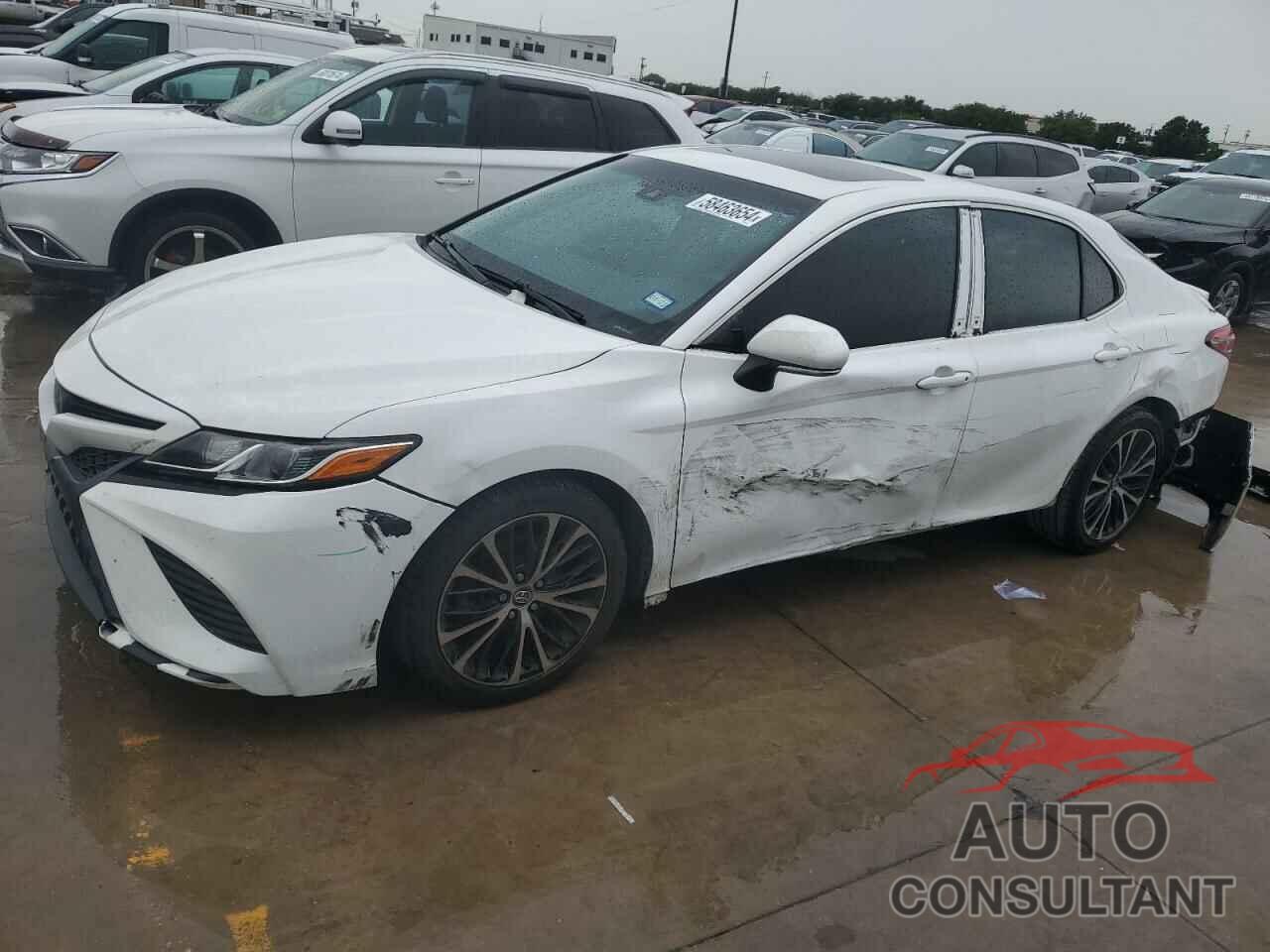 TOYOTA CAMRY 2018 - 4T1B11HK6JU056970