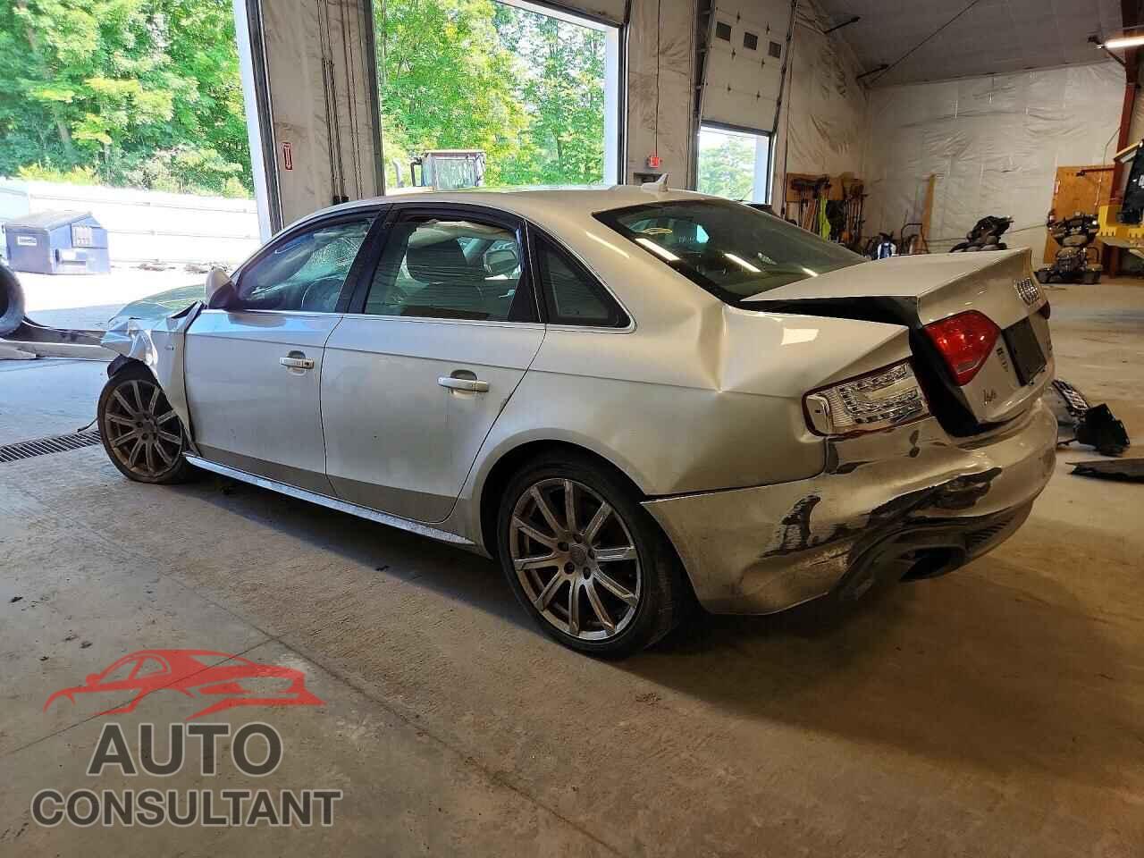 AUDI A4 2012 - WAUHFAFL7CN017634