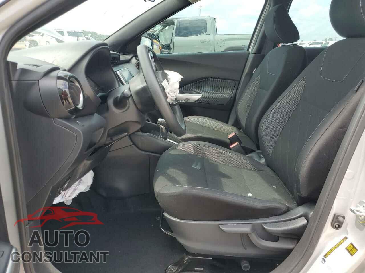 NISSAN KICKS 2019 - 3N1CP5CU3KL491502