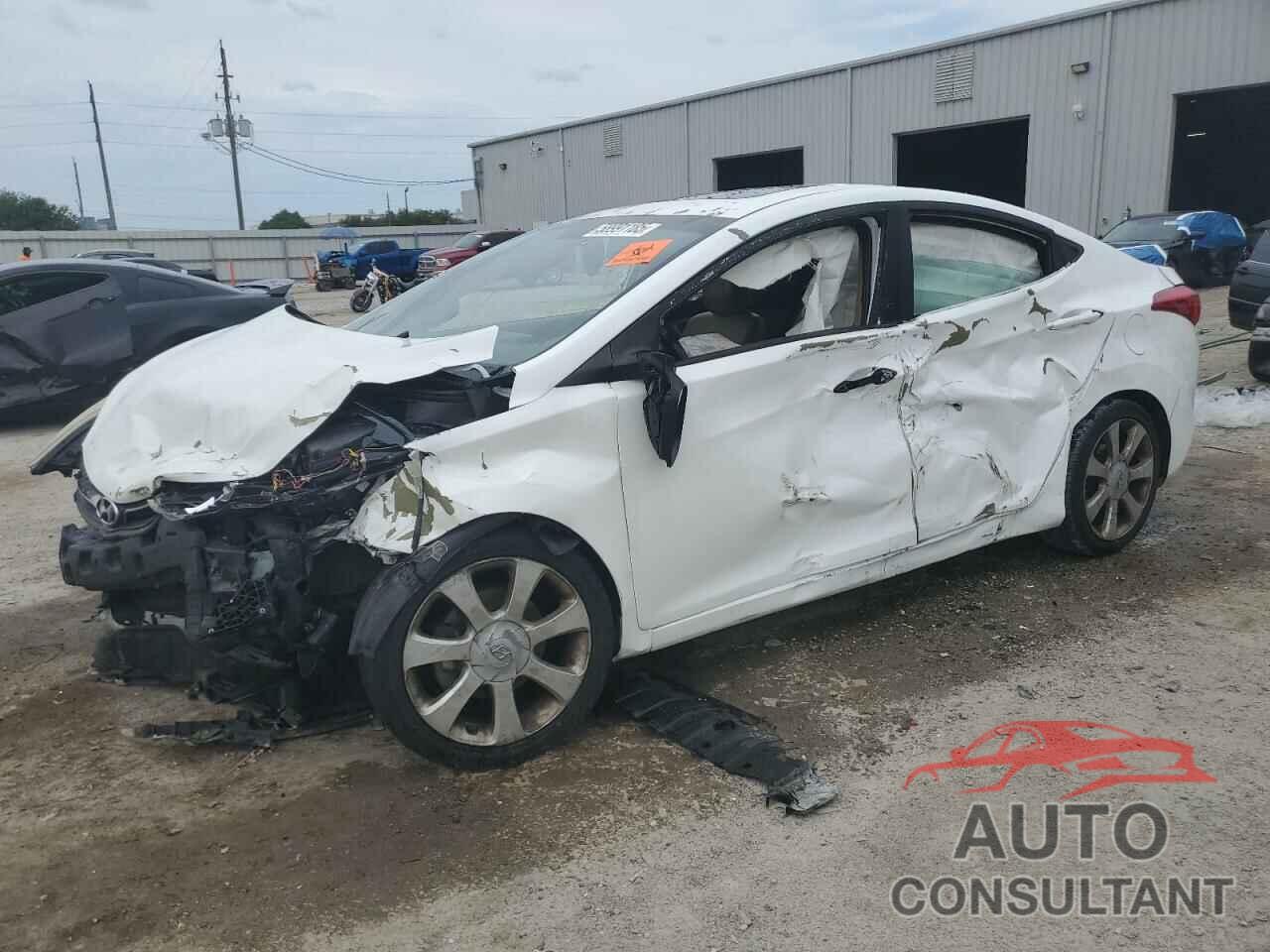 HYUNDAI ELANTRA 2013 - 5NPDH4AE3DH444056